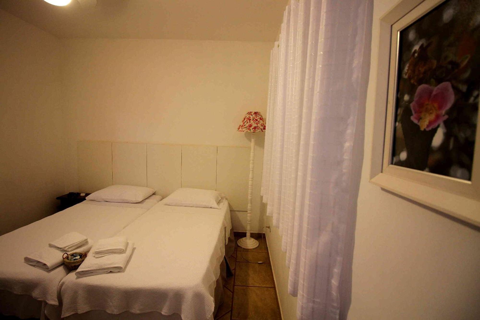 Chacara Ando Bed And Breakfast Aguas de Santa Barbara Εξωτερικό φωτογραφία